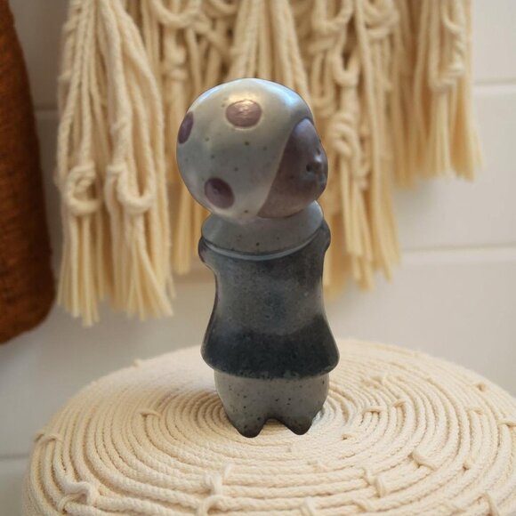 Vintage Japan Ceramic Child Vase Mid Century Figurine with Basket Whimsical Kawa - Picture 4 of 9